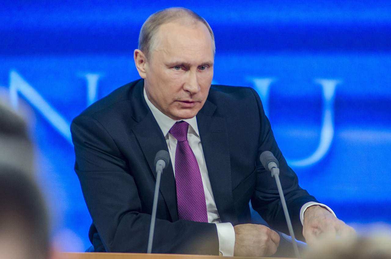 Vladimir Putin addressing press conference - Free image from Pixabay